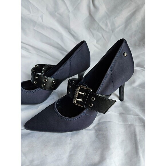 Y2K Vera Wang Pointed Toe Kitten Heels 7 1/2 M Strap On Navy & Black - Picture 2 of 7